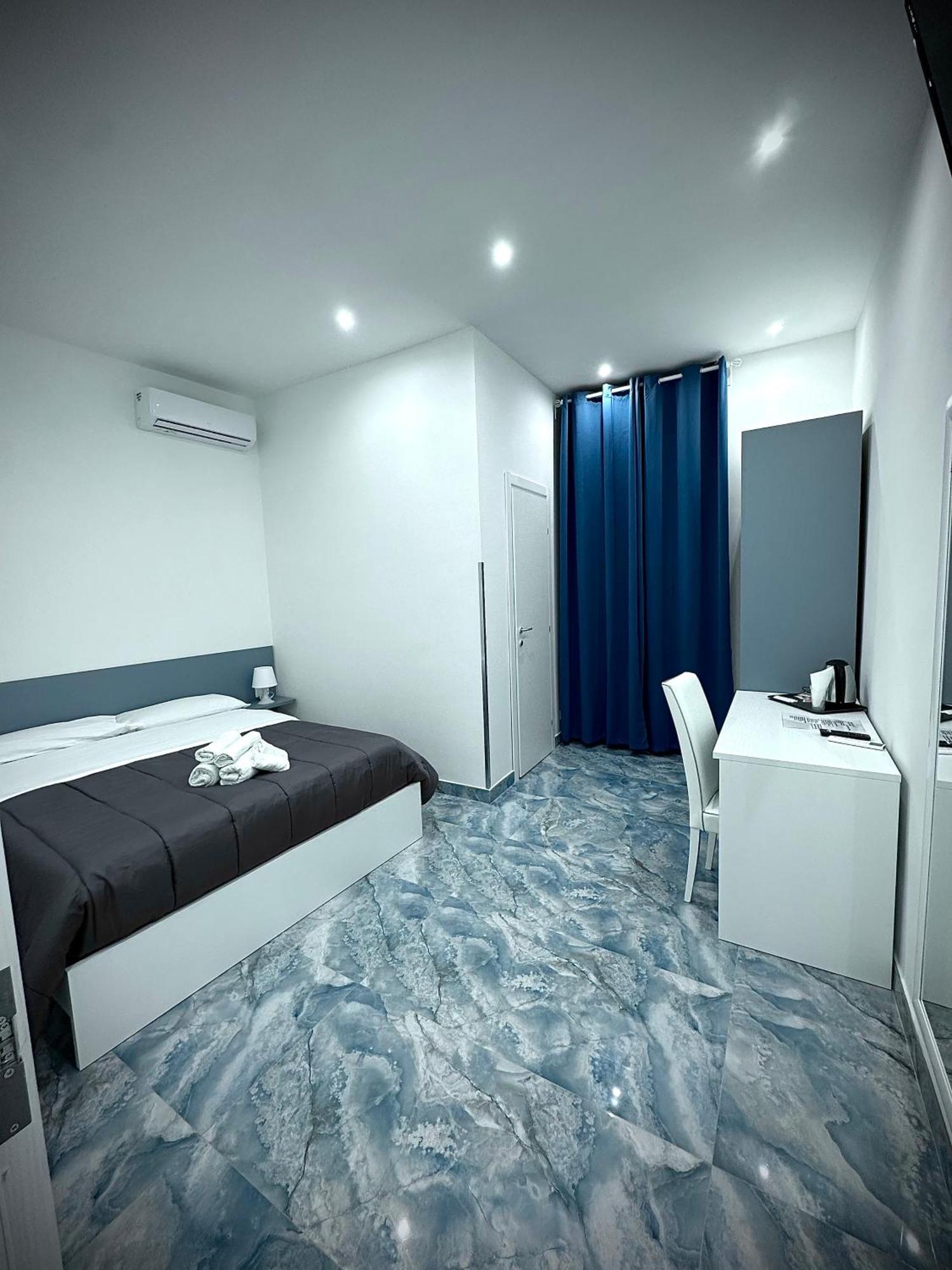 Marvit Central Luxury 那不勒斯 外观 照片